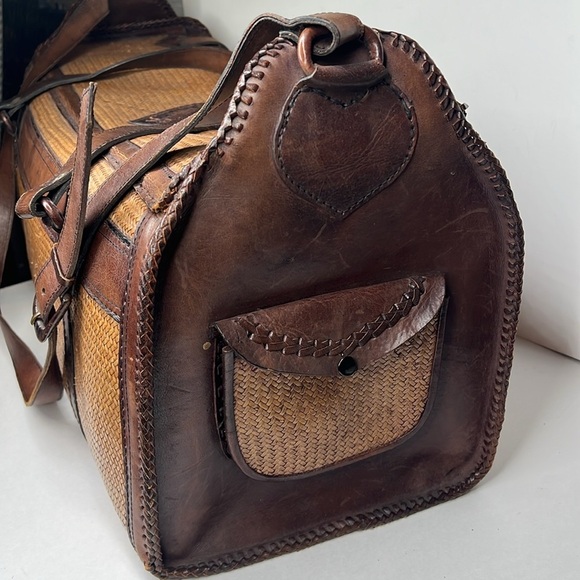 Leather Tightly Woven Wicker Extra Large Double Handle Shoulder Strap Travel Bag - Picture 10 of 16